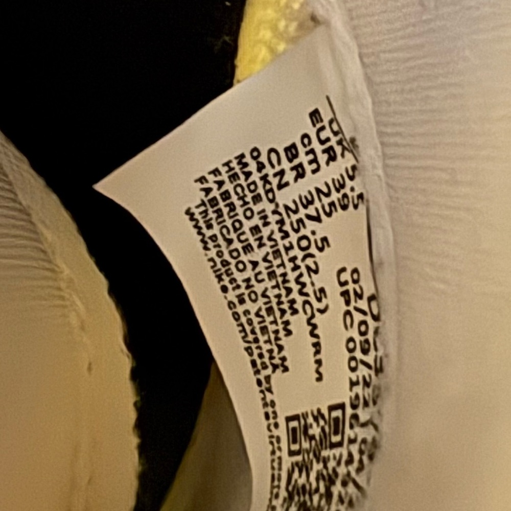 Nike Waffle fontanka style.
 Beige and navy.  Women’s size 8 - Picture 10 of 11